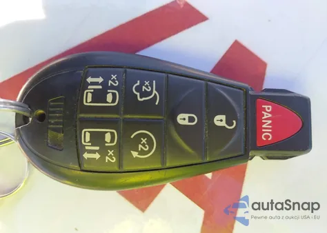 2010 Chrysler Town & Country Touring Plus из США, поврежденный, VIN 2A4RR8DX3AR435471